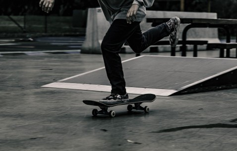 开云体育APP下载-2026世界杯C组焦点战，日本风暴席卷，范戴克铁血统治，蓝武士四球大胜罗马尼亚