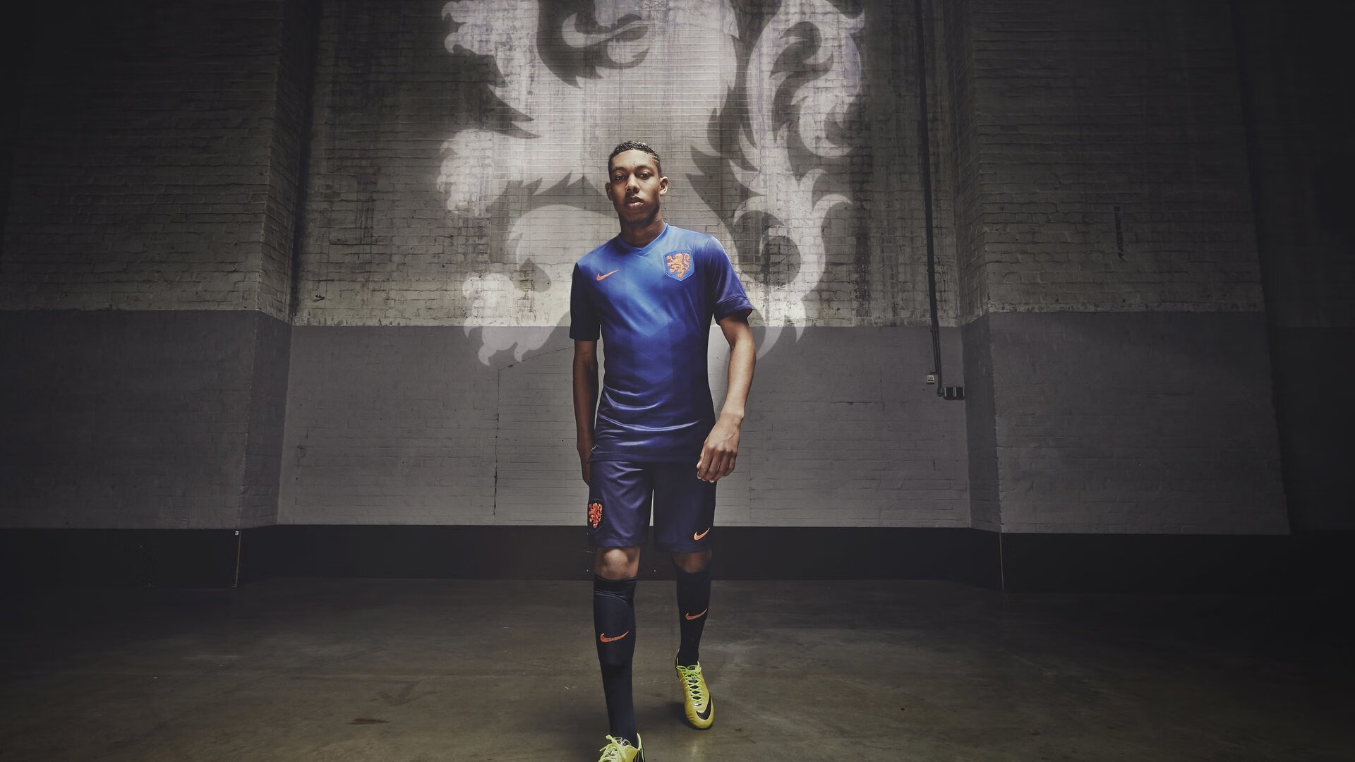 跨界传奇，突尼斯足球的逆袭与阿克在NBA季后赛的统治力