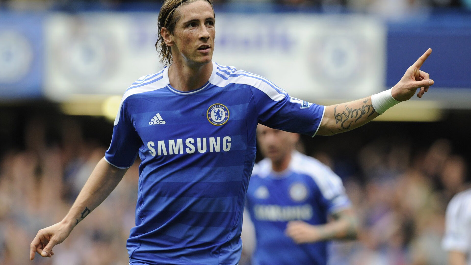 基耶萨自我救赎,雷恩关键战突围,足球场上的命运交响曲