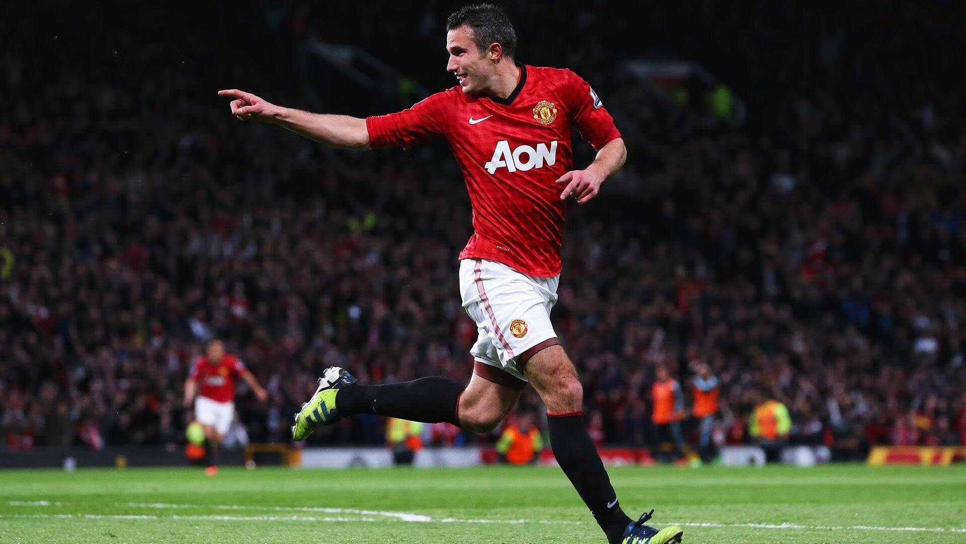 库里用三分雨浇灭上海队,当篮球智慧碾压肌肉长城